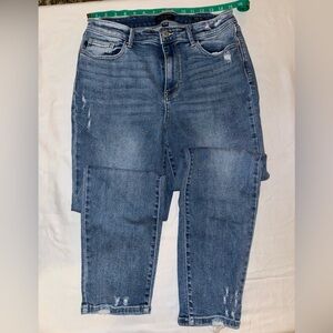Like New Size 11/30 Judy Blue Slim Fit SATURDAY MORNING HIGH RISE SLIM FIT